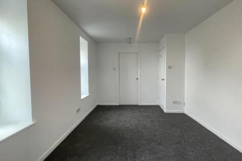 Flat 8 stMC Main room 2.jpeg