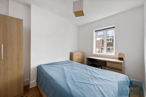 Room 4.JPG