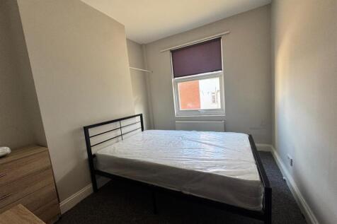 Room 2a.jpg