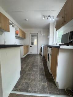 kitchen a.jpg
