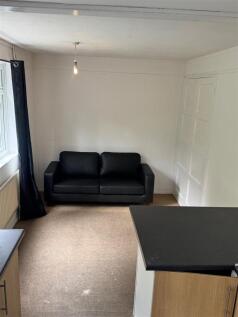 Lounge a.jpg