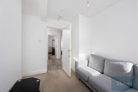 Baker Street, 22, Flat 2-008.JPG