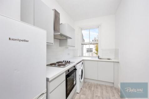 Buckingham Road 62, Flat 3-012.JPG