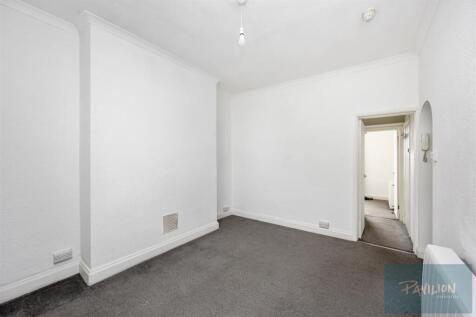 Buckingham Road 62, Flat 3-007.JPG