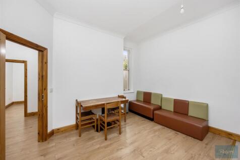 Wellington Road 18A, Flat 7-010.JPG