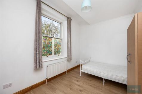 Wellington Road 18A, Flat 7-005.JPG