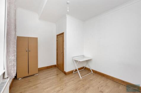 Wellington Road 18A, Flat 7-006.JPG