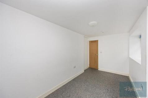 Richmond Place 25, Ground Floor Flat-002.jpg