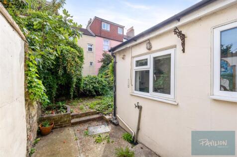 Inverness Road, 7-001.JPG