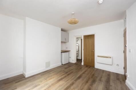 Burlington Street 10, Basement Flat-006.JPG