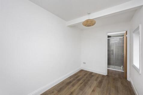 Burlington Street 10, Basement Flat-011.JPG