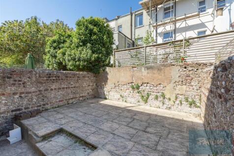 Park Crescent Road 31-13.JPG