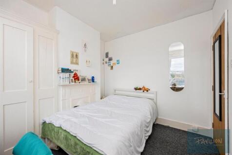 Milner Road 122-002.JPG