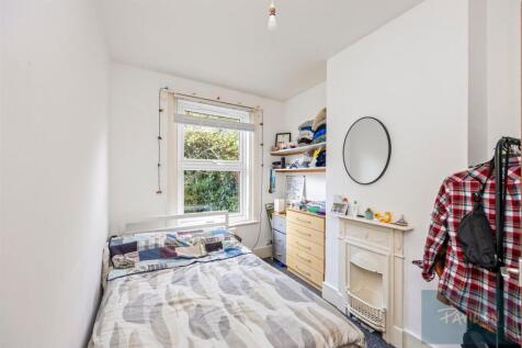 Milner Road 122-003.JPG