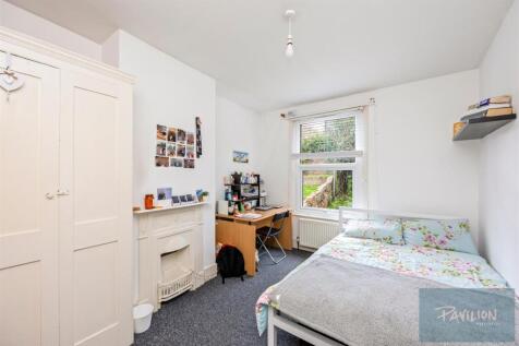 Milner Road 122-004.JPG