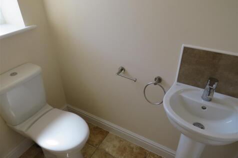 Cloakroom/wc