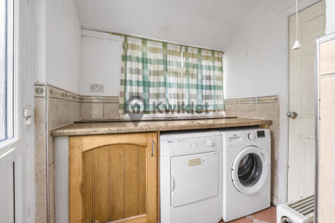 eZy Watermark_27-08-2025_03-36-52-9460pm.jpeg