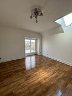 Open Plan Living Room &amp; Kitchen