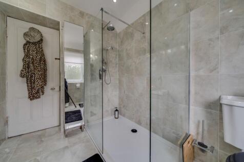 Upstairs bathroom