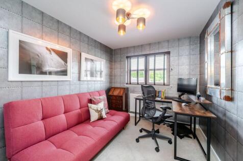 Study / Bedroom