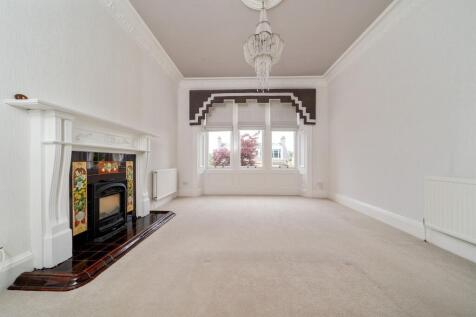 Bedroom 3/Dining Room