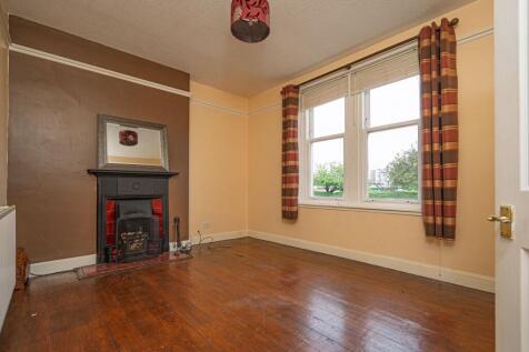 Living Room/Bedroom