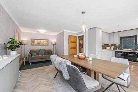 Dining / Living