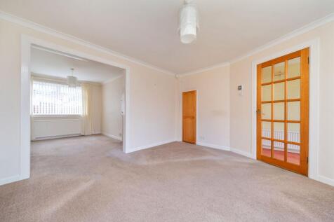 Living/dining area