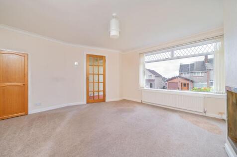 Living/dining area