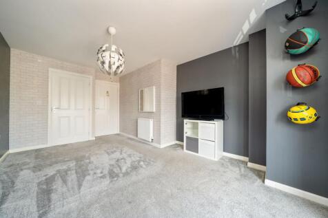Bedroom 2/en-suite
