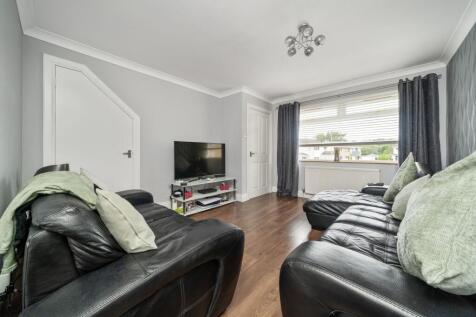 Lounge/dining area