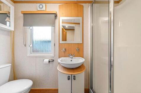 Shower Room / WC