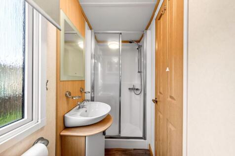Shower Room / WC