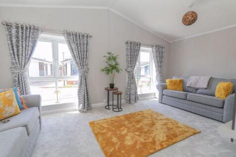 Living Room (1)
