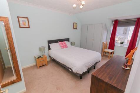 Bedroom picture 2