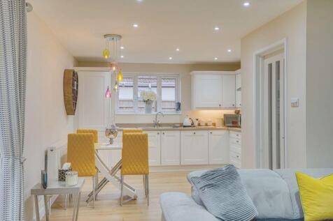 Open Plan Dining &amp; Kitchen