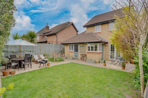 Rear garden pic 3