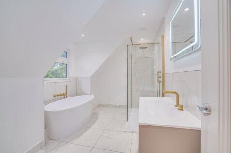 Family bathroom,