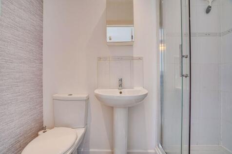 Ensuite to Master Bedroom