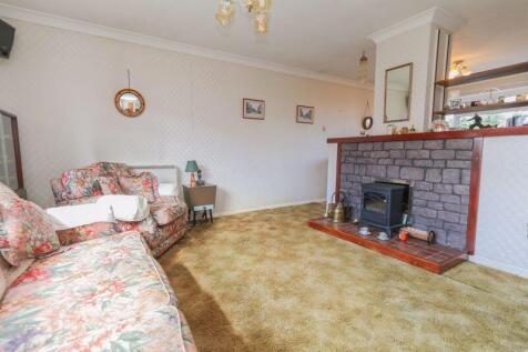 Living Room pic 2