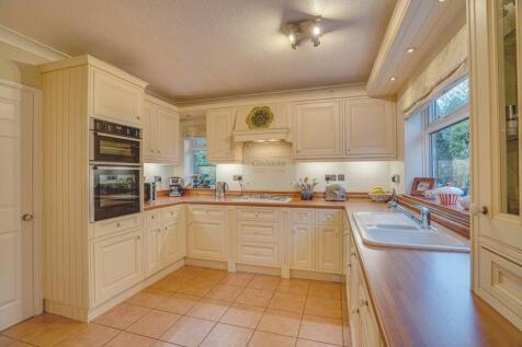 Kitchen (2)