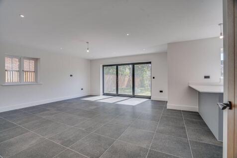 Dining area picture 1