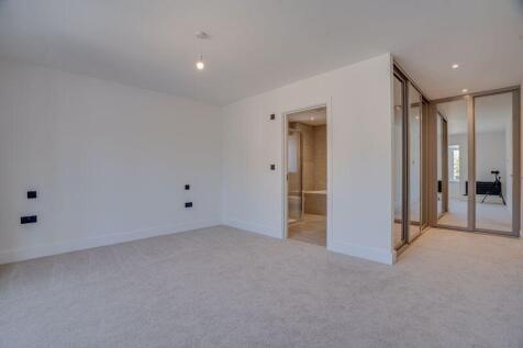 Bedroom 1 picture 1