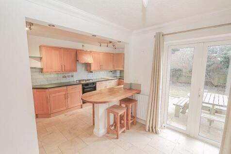 Kitchen/ Breakfast Room