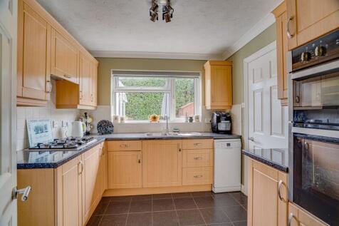 Kitchen Pic 2