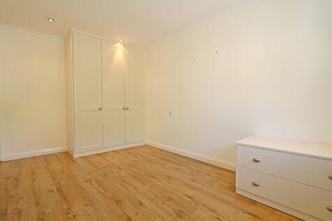 Bedroom One (2)