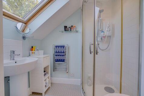 En-Suite to Bedroom One