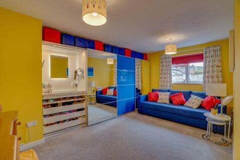 Second bedroom