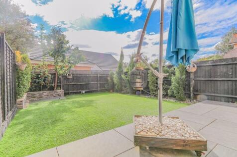 Landscaped Rear Garden (1)