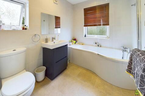 Nicoleta Aliman Ewemove Bexleyheath 